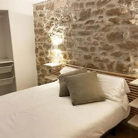 La Casa De La Raval De L'albages * Albages